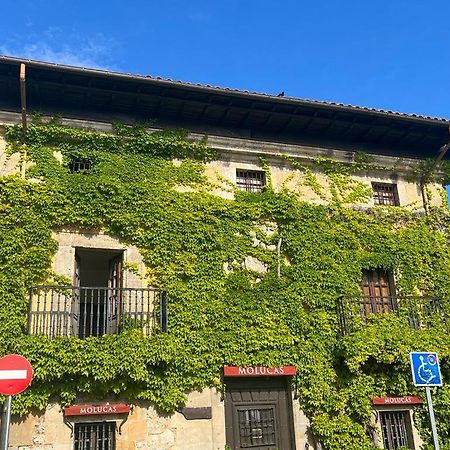 Apartamento Gaudi Comillas Εξωτερικό φωτογραφία